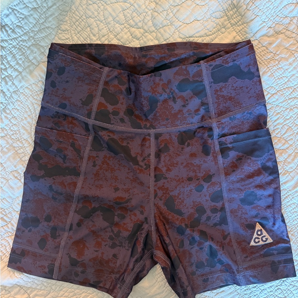 Nike ACG Women's Bike Shorts - Purple and Blue